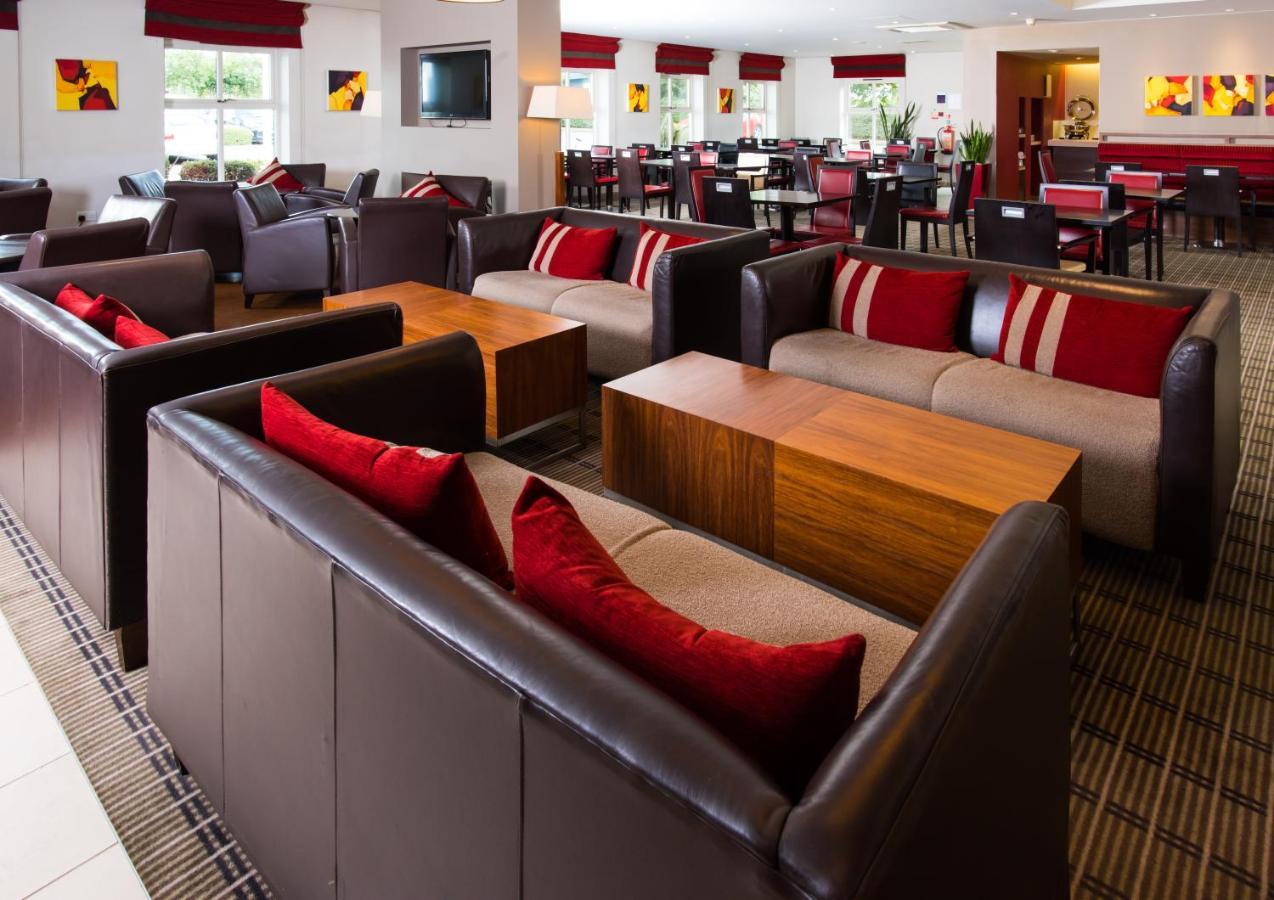 Holiday Inn Express Derby Pride Park By Ihg Exterior foto