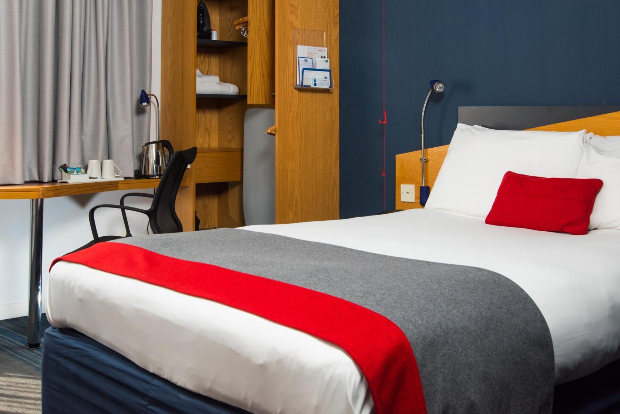 Holiday Inn Express Derby Pride Park By Ihg Exterior foto