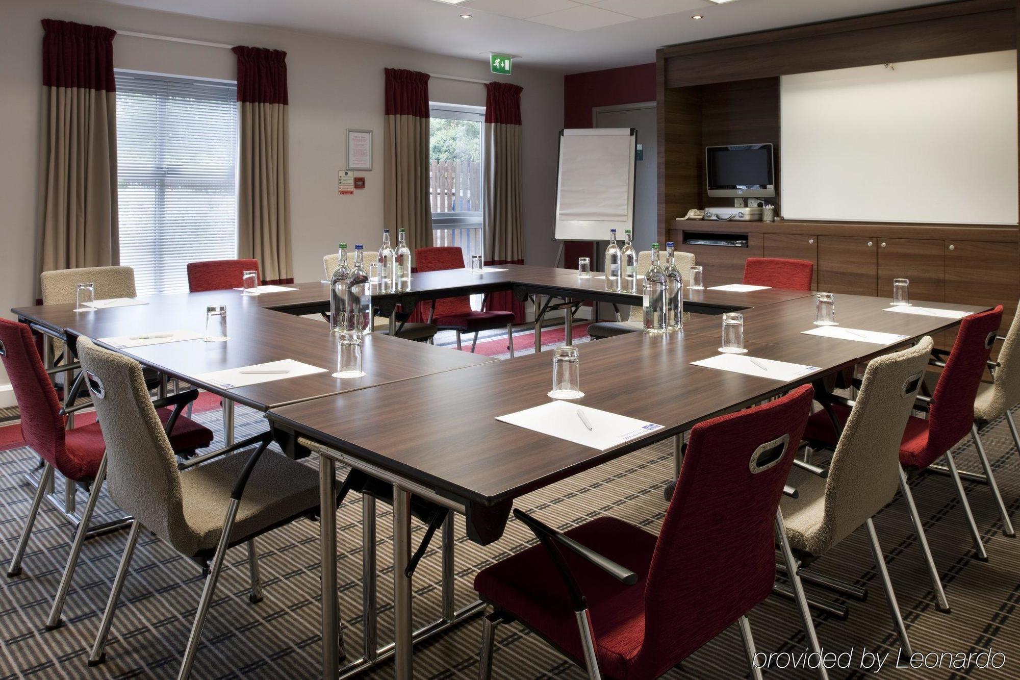 Holiday Inn Express Derby Pride Park By Ihg Exterior foto